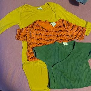 Kate quinn 3 pc. Onesies